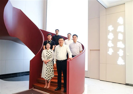 热烈欢迎省委统战部张部长一行莅临米兰家居股份有限公司指导工作！
