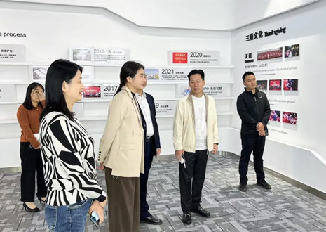 热烈欢迎瑶海区范区长等领导一行来访米兰家居股份有限公司参观指导！